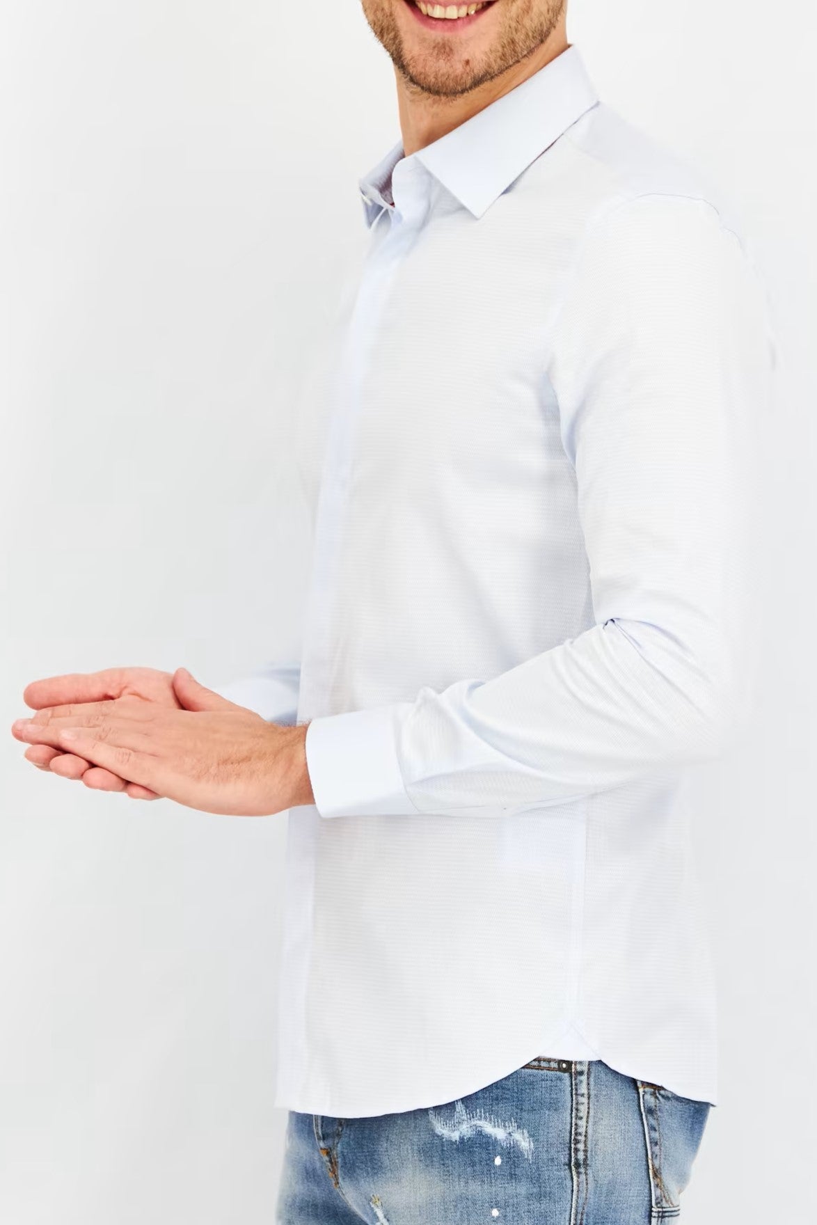 ټاکل شوی، نارینه منظم فټ جوړ شوی اوږد آستین آرامۍ کمیس، سپک نیلي