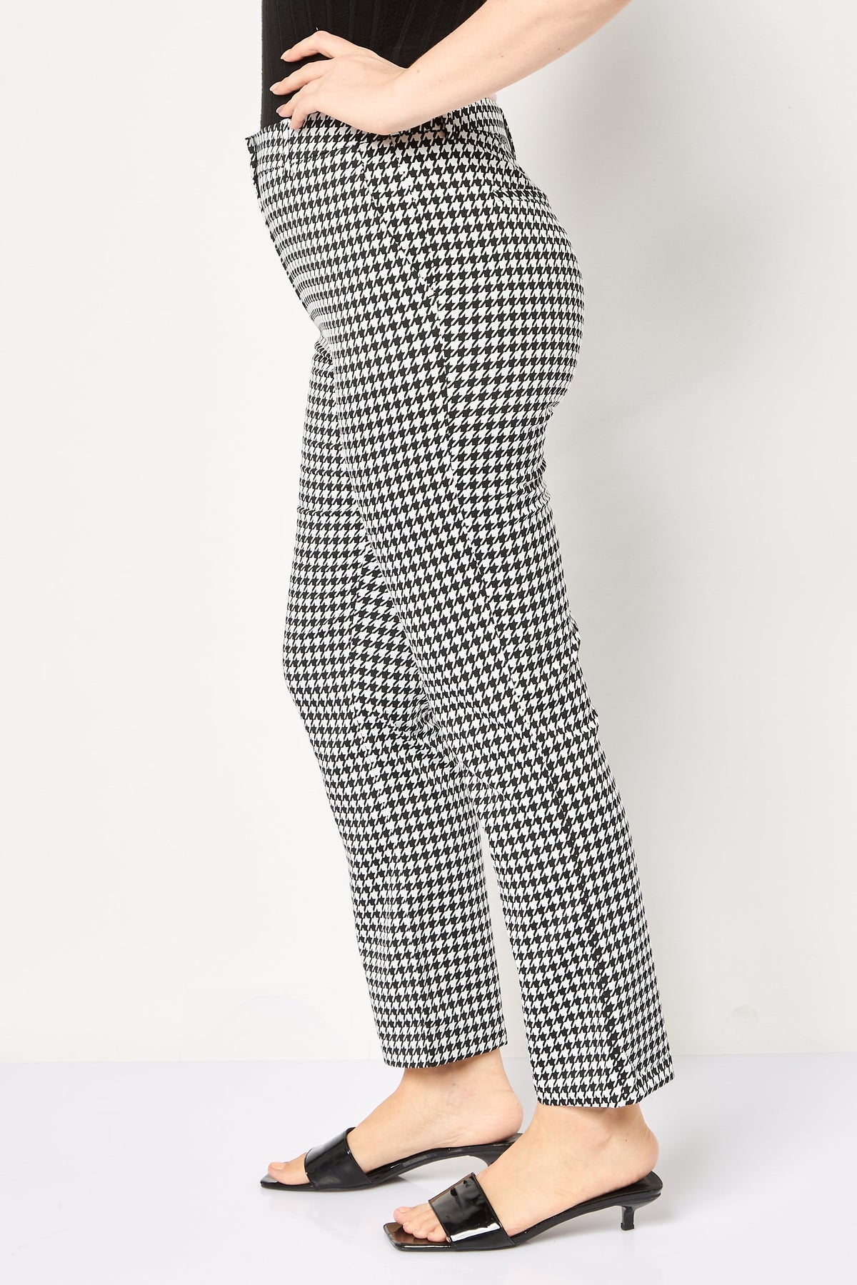 Regular Fit Houndstooth Straight Leg Pants