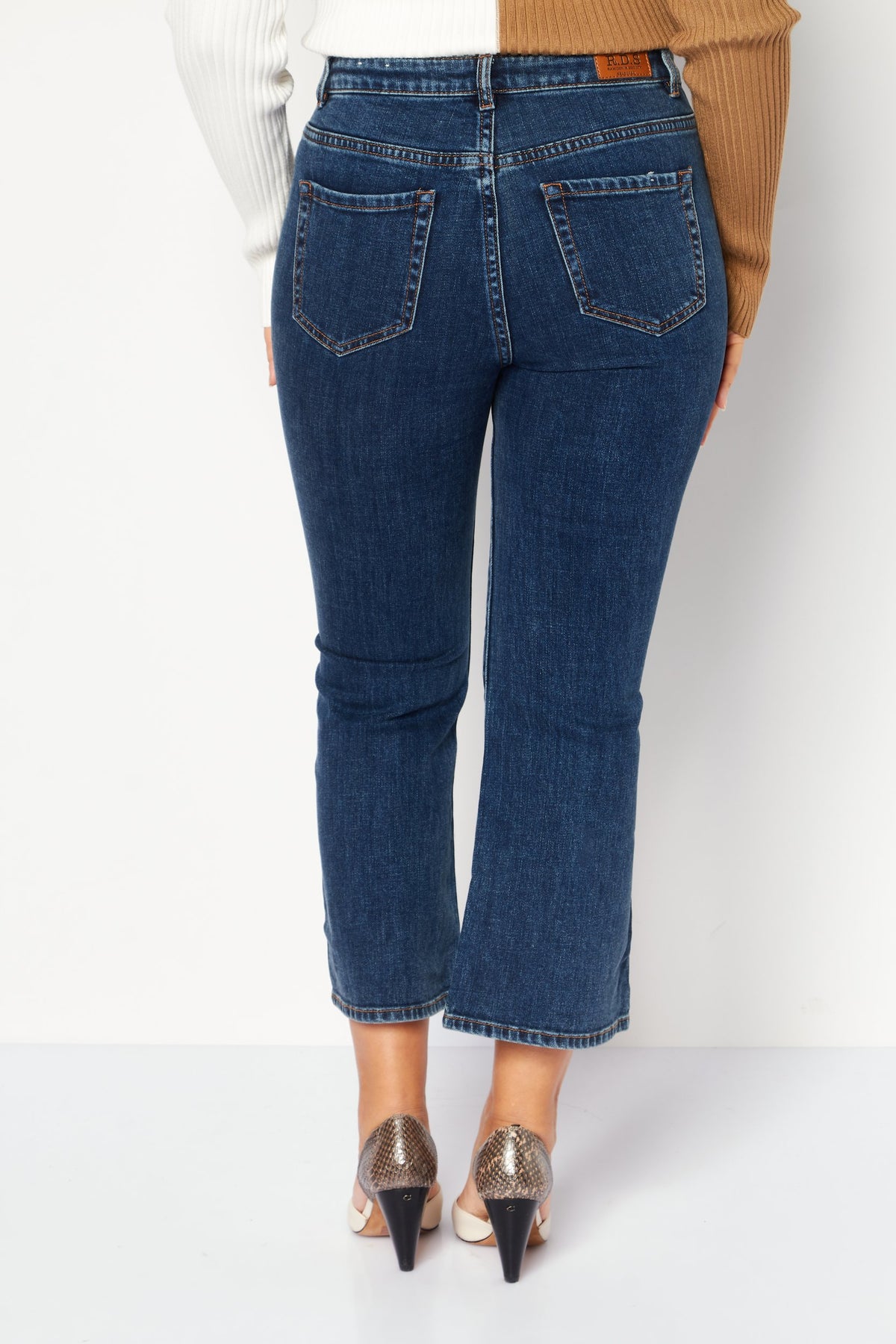 Regular Fit Washed Stretchable Denim Jeans